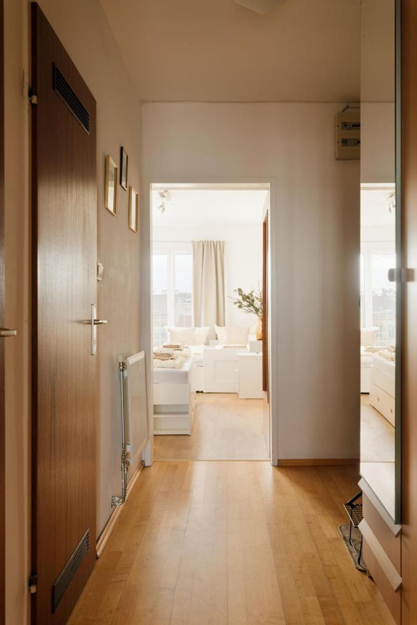 Apartment ZENTRAL direkt an U-BAHN STATION Wenen Buitenkant foto